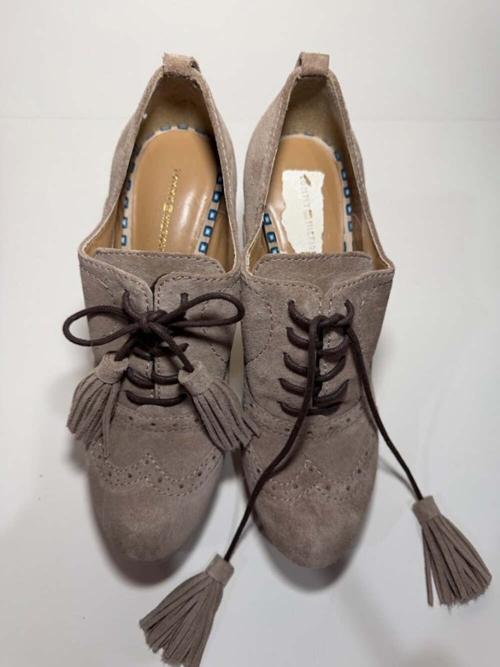 Tommy Hilfiger Suede Heeled Oxfords Womens Size 8 Tassel Lace Up